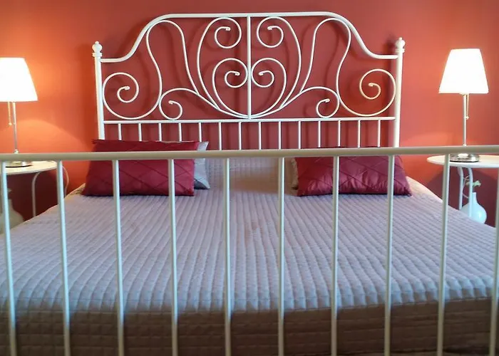 Guest house Arete Guest House 4*